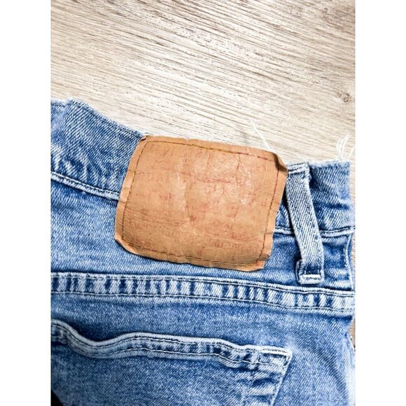 Levi's Light Wash Denim Shorts 26 Womens Mid Rise Jean Shortie - Picture 3 of 10